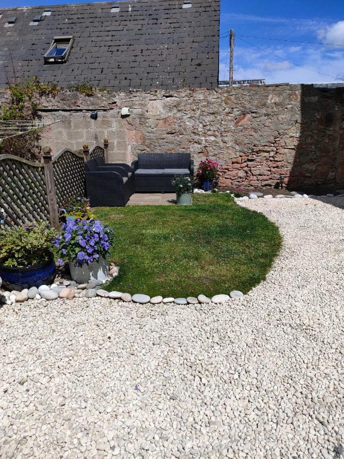 Shadow'S Cottage Situated In Fishertown, Nairn. 외부 사진